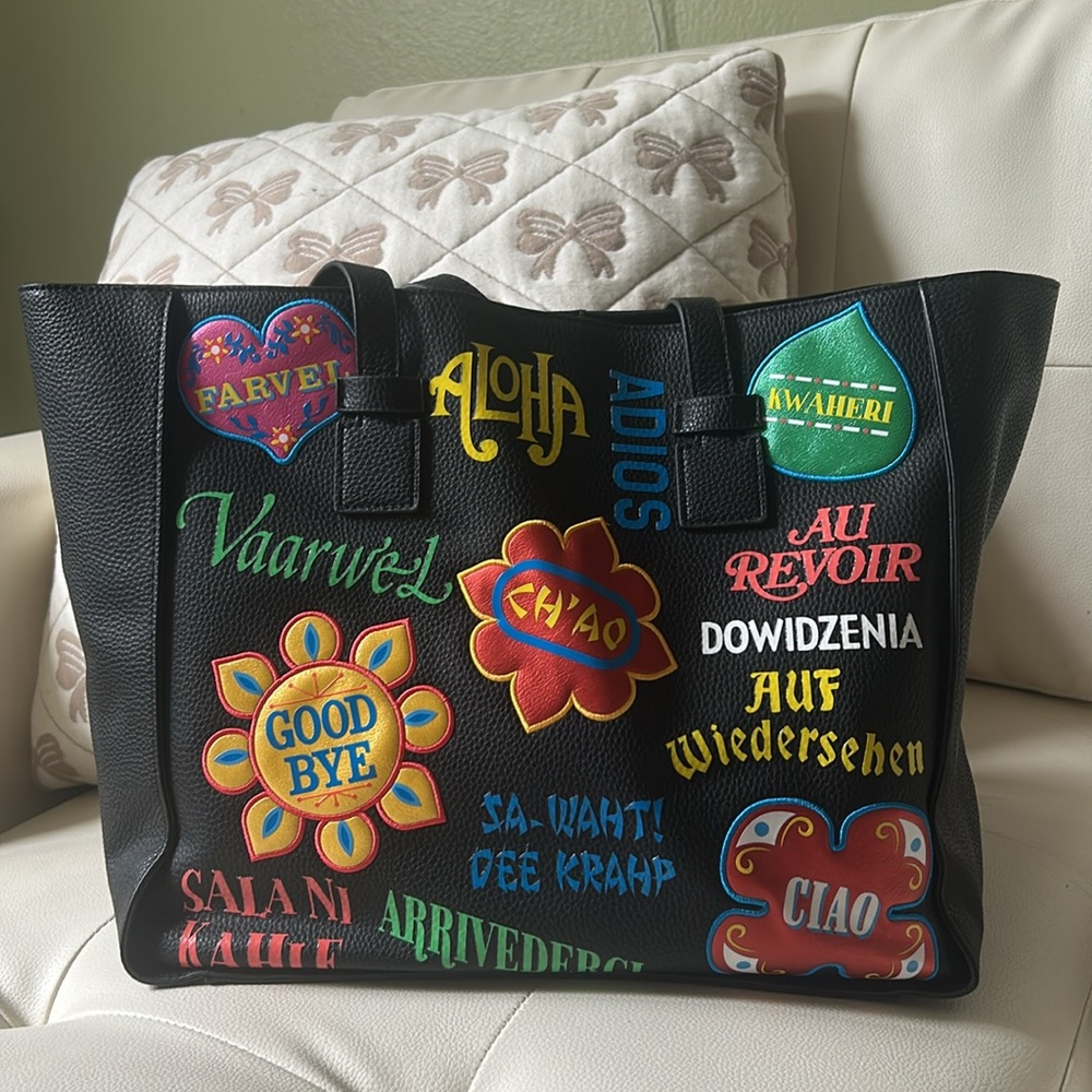 NWOT Disney Danielle Nicole It’s A Small World Tote